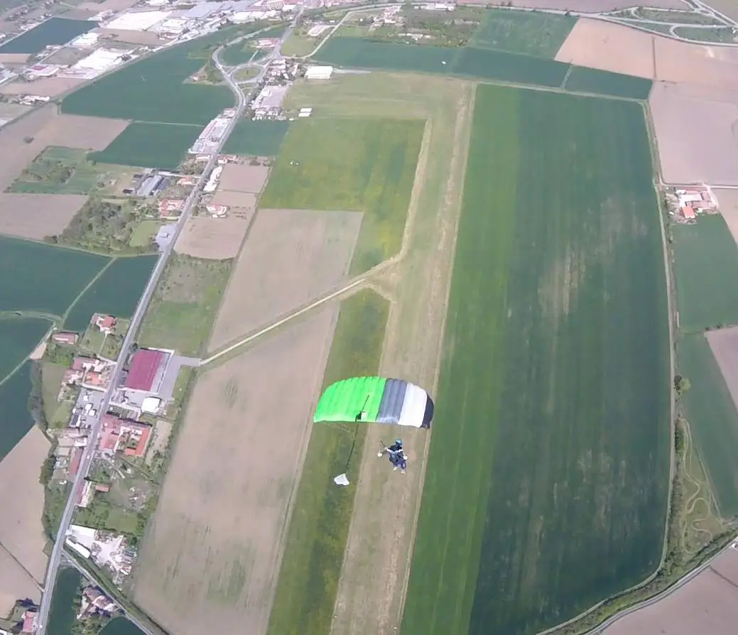 Flock Skydive over Casale